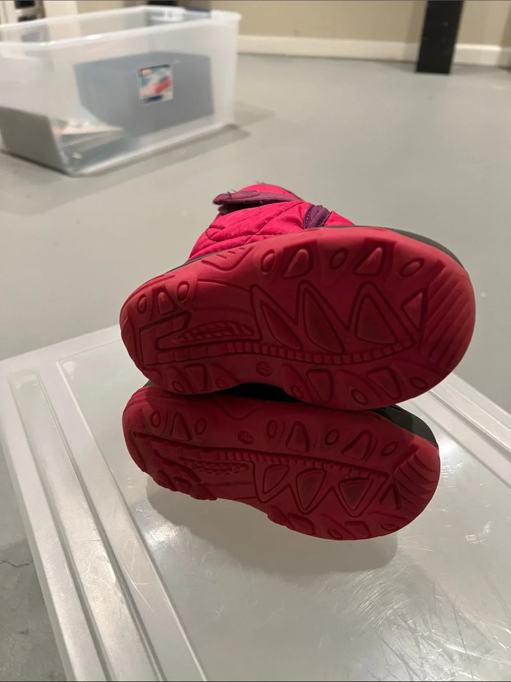 Kamik Snowbugs Insulated Snow Boots in Fuchsia with Plum Trim EUC